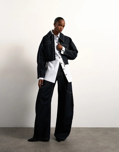  Topshop Vaqueros Azul Añil Enjuagado De Talle Alto Y Corte Barrel Con Diseño Circular De Tolu Coker X Topshop 