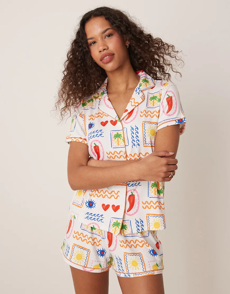  Urban Threads Pijama De Camisa De Manga Corta Con Solapas Y Pantalones Cortos Con Estampado De Guindillas De Urban Threads-multicolor 