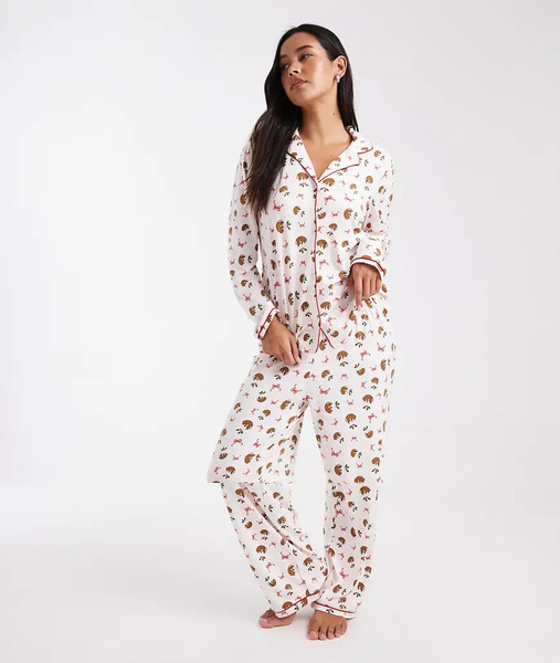  Urban Threads Pijama Para Navidad De Pantalones Y Camisa De Manga Larga Con Cuello De Solapas Y Estampado De Postres Navideños De Urban Threads-blanco 