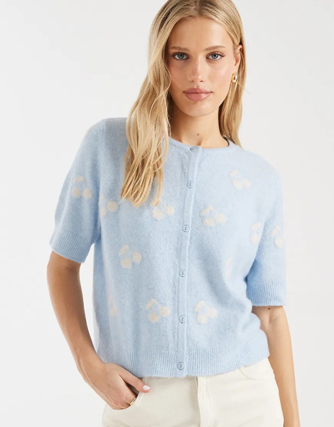  Vero Moda Cárdigan Azul De Manga Corta Con Cuello Redondo Y Estampado De Cerezas De Jacquard De Punto De Vero Moda 