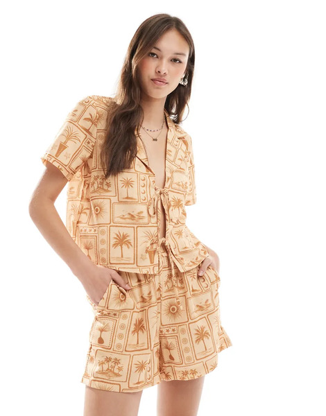  Vero Moda Pantalones Cortos Sin Cierres Con Estampado De Postales A Tono De Vero Moda (parte De Un Conjunto)-multicolor 