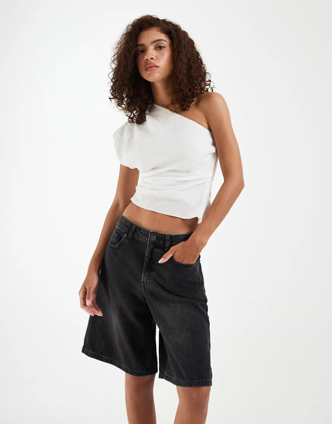  Vero Moda Vero Moda - Pantalones Cortos Vaqueros Estilo Bermudas De Talle Medio Y Corte Suelto Con Lavado Negro Hadley 