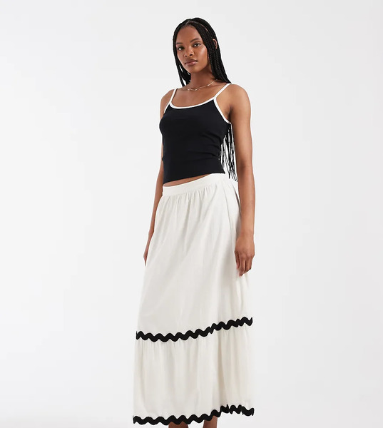  Vero Moda Tall Vero Moda Tall - Falda Larga Color Crema Escalonada De Corte Amplio Escalonado Con Ribete Festoneado En Contraste-blanco 