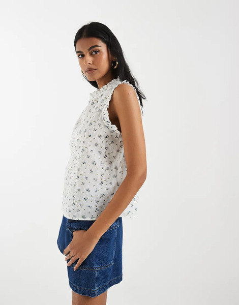  Vero Moda Vero Moda - Top Blanco Y Azul Sin Mangas Con Estampado Floral Y Ribete De Volantes De Plumeti Texturizado 