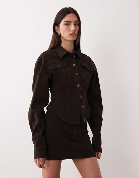  Wanderdoll Chaqueta Vaquera Marrón Moca Con Cintura Ceñida Y Detalle De Costuras Alix De Wanderdoll (parte De Un Conjunto)-brown 