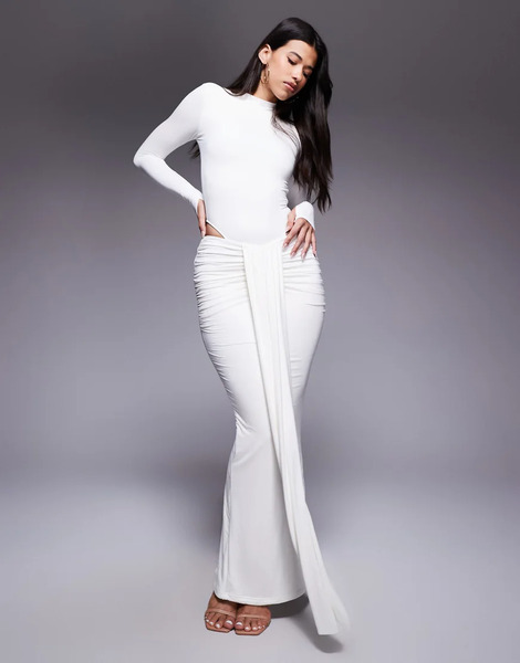  Wanderdoll Falda Larga Blanca Ceñida De Efecto Segunda Piel Con Detalle Colgante En La Parte Delantera Y Diseño Moldeador Nara De Wanderdoll (parte De Un Conjunto)-blanco 