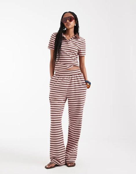 Wanderdoll Pantalones Rosas Y Marrón Chocolate A Rayas De Pernera Ancha De Punto Liso Premium Frankie De Wanderdoll (parte De Un Conjunto)-multicolor 