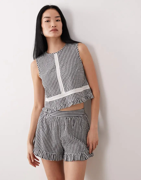  Wednesday's Girl Top Amplio A Cuadros Vichy Negros Sin Mangas Con Detalle De Bordado Inglés De Wednesday's Girl (parte De Un Conjunto) 
