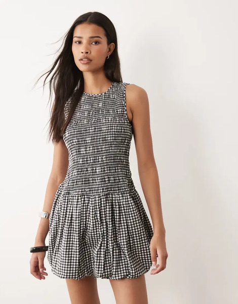 Wednesday's Girl Vestido Corto A Cuadros Vichy Blancos Y Negros Fruncido Con Diseño Abullonado De Wednesday's Girl-multicolor 