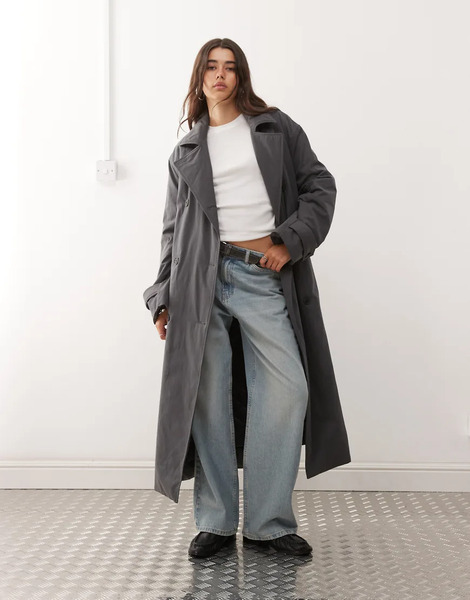  Weekday Gabardina Gris Oscuro Acolchado Y Extragrande De Weekday 