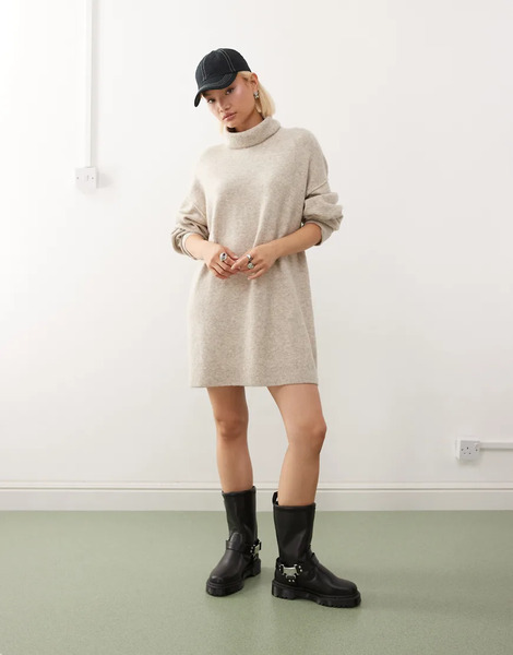  Weekday Vestido Corto Beis Melange Estilo Jersey Con Cuello Subido De Punto Exclusivo En Asos De Weekday-neutro 