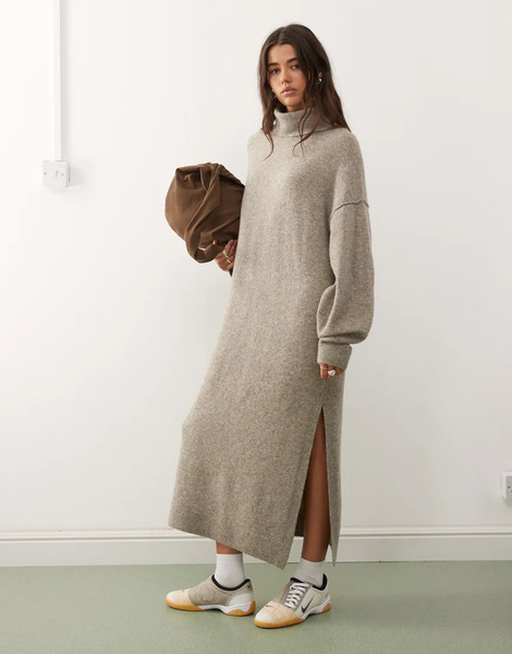  Weekday Vestido Largo Gris Topo Melange Estilo Jersey Con Cuello Subido De Punto Exclusivo En Asos De Weekday-brown 
