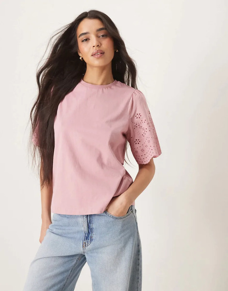  Yas Camiseta Blanca Con Mangas Bordadas De Yas-rosa 