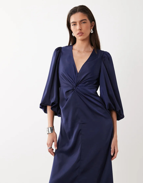  Yas Vestido Midi Azul Marino Oscuro Con Mangas Voluminosas Y Detalle Anudado En La Parte Delantera De Satén De Yas 