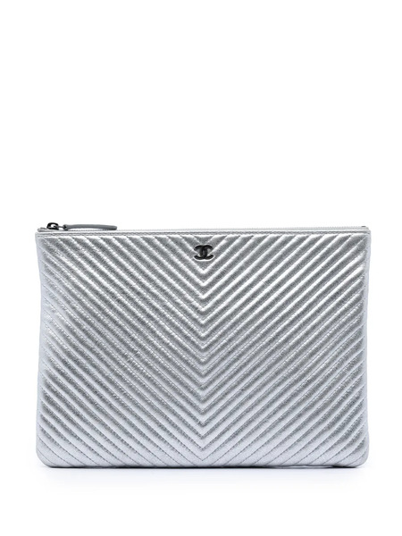  Chanel Pre-owned Bolso De Mano O Case Mediano De Chevron Y Piel De Becerro Metalizado 2016-2017 - Plateado 