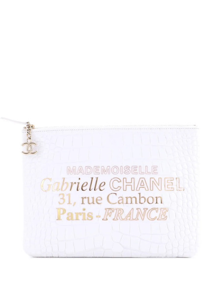  Chanel Pre-owned Signature O Case Pouch Printed Crocodile Embossed Calfskin Medium Clutch Bag - Blanco 