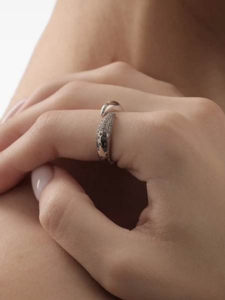  Eshvi Anillo Stardust Fang - Plateado 