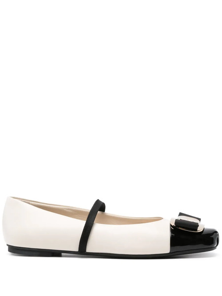  Ferragamo Bailarinas Vara Bow - Neutro 
