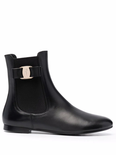 Ferragamo Botas Chelsea Vara Bow - Negro 