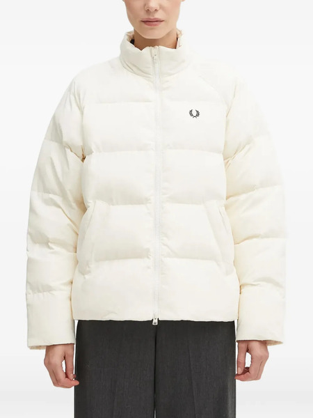  Fred Perry Plumífero Con Logo Bordado - Blanco 