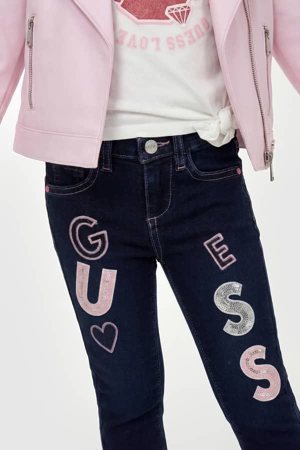  Guess Kids Jeans Skinny Con Parche De Logo 