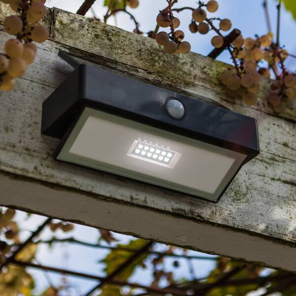  Lutec Lutec Aplique Led Para Exterior Solar Arrow, Gris Oscuro, 18 Cm, Con Sensor, Ip44 