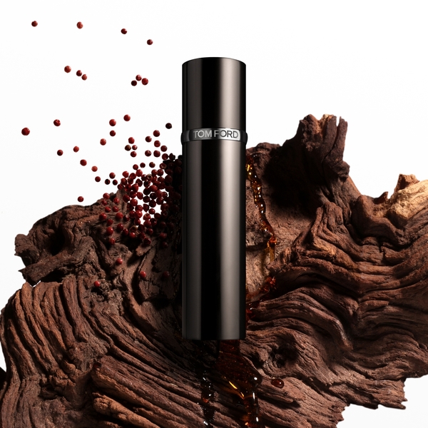  Tom Ford Tom Ford Oud Wood Eau De Parfum Atomizer 10ml 
