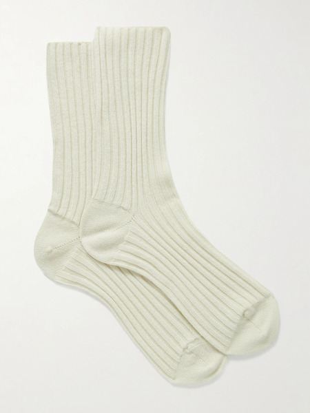  The Row The Row - Calf Ribbed Cashmere Socks - Ivory 
