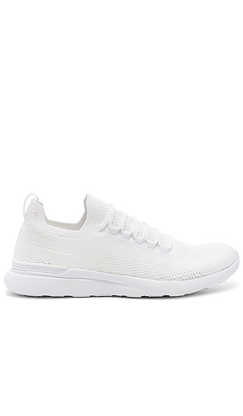  Apl: Athletic Propulsion Labs Zapatilla Deportiva Techloom Bliss En Color Blanco Talla 5  (también En 5.5). 