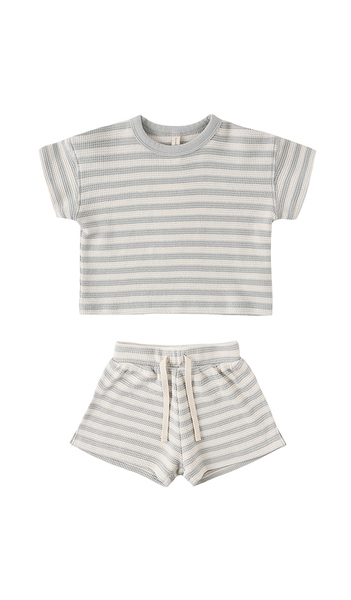 Quincy Mae Conjunto De Camiseta Y Short En Color Gris Talla 12-18m  (también En 18-24m, 2-3yr, 4-5yr). 