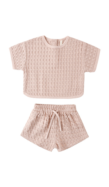  Quincy Mae Conjunto De Camiseta Y Short Jayden En Color Rosado Talla 12-18m  (también En 18-24m, 2-3yr, 4-5yr). 