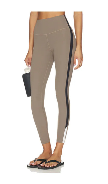  Splits59 Legging 7/8 Layla Airweight High Waist 7/8 En Color Marrón Talla L  (también En M, S, Xl, Xs). 