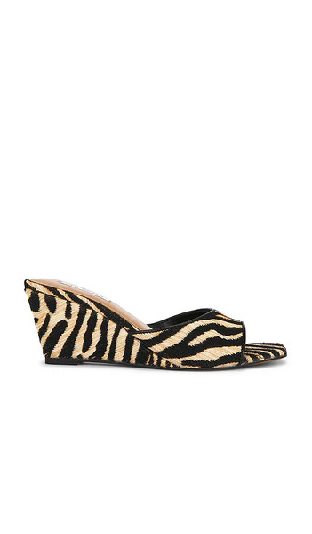  Steve Madden Sandalia Seleste En Color Black,tan Talla 10  (también En 6, 6.5, 7, 7.5, 8, 8.5, 9, 9.5). 